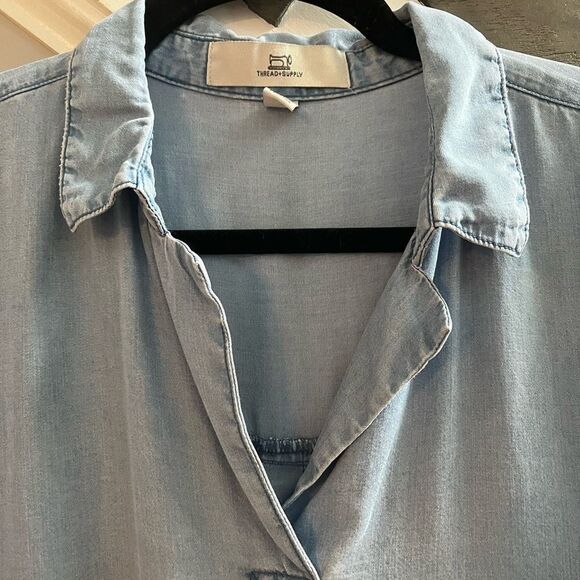 Thread & Supply Blue Chambray Loose Fit Sheath Dress sz M EUC - Picture 1 of 4